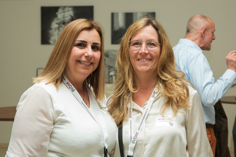 /images/slider-imgs-xs/088_Foto Loeffler_Weconact.jpg